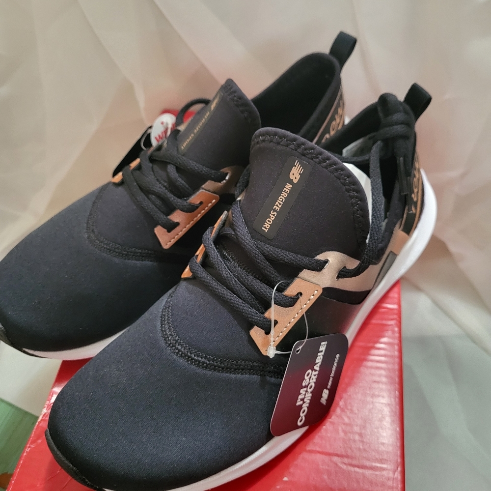 NWT**New Balance Womens Training Shoes